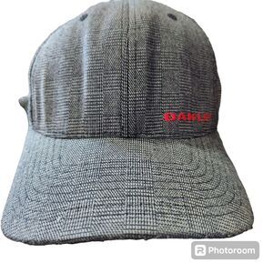 Oakley Fitted Tweed Trucker Cap Men One Size Vintage Plaid Flex Fit Casual